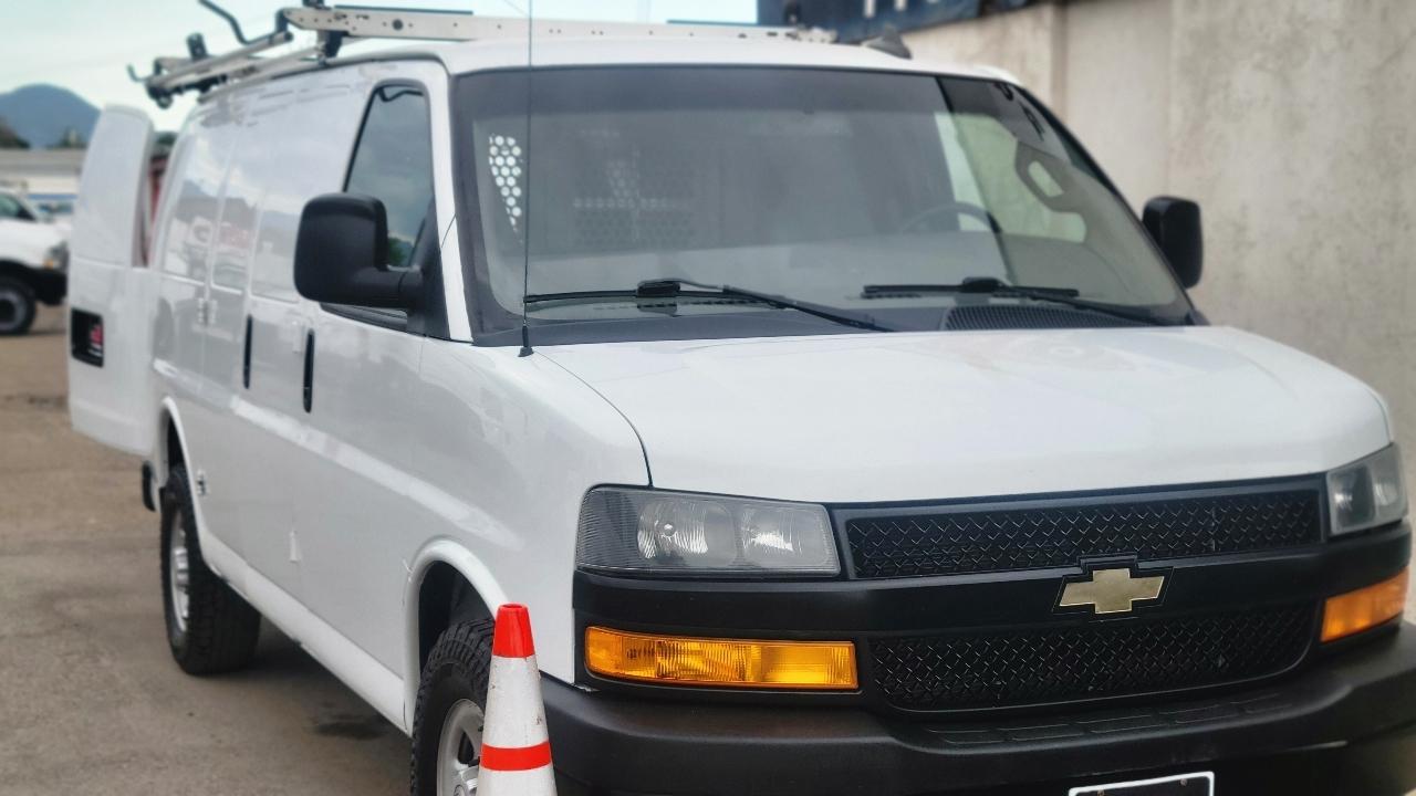 Chevrolet Express Cargo Van RWD 3500 135" 2019