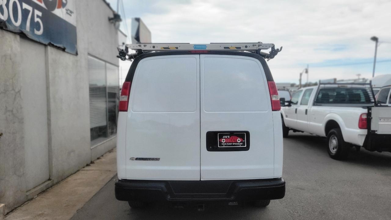 Chevrolet Express Cargo Van RWD 3500 135" 2019