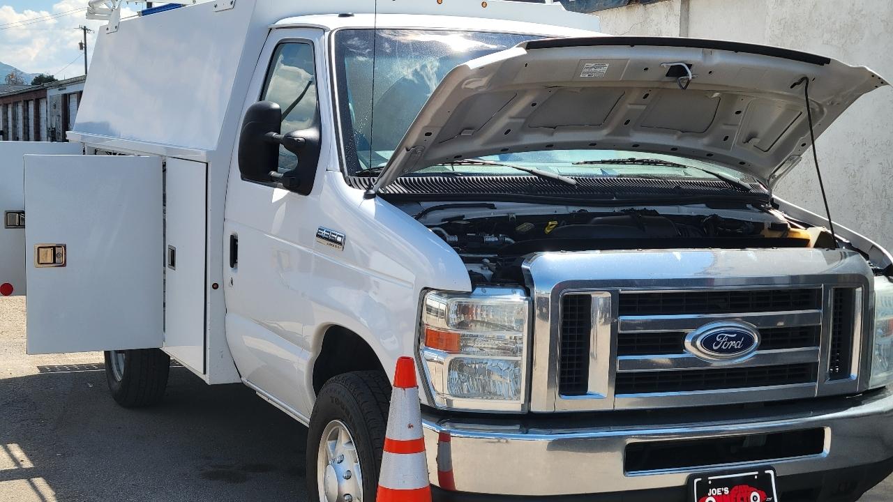 Ford Econoline Commercial Cutaway E-350 Super Duty 138" SRW 2014