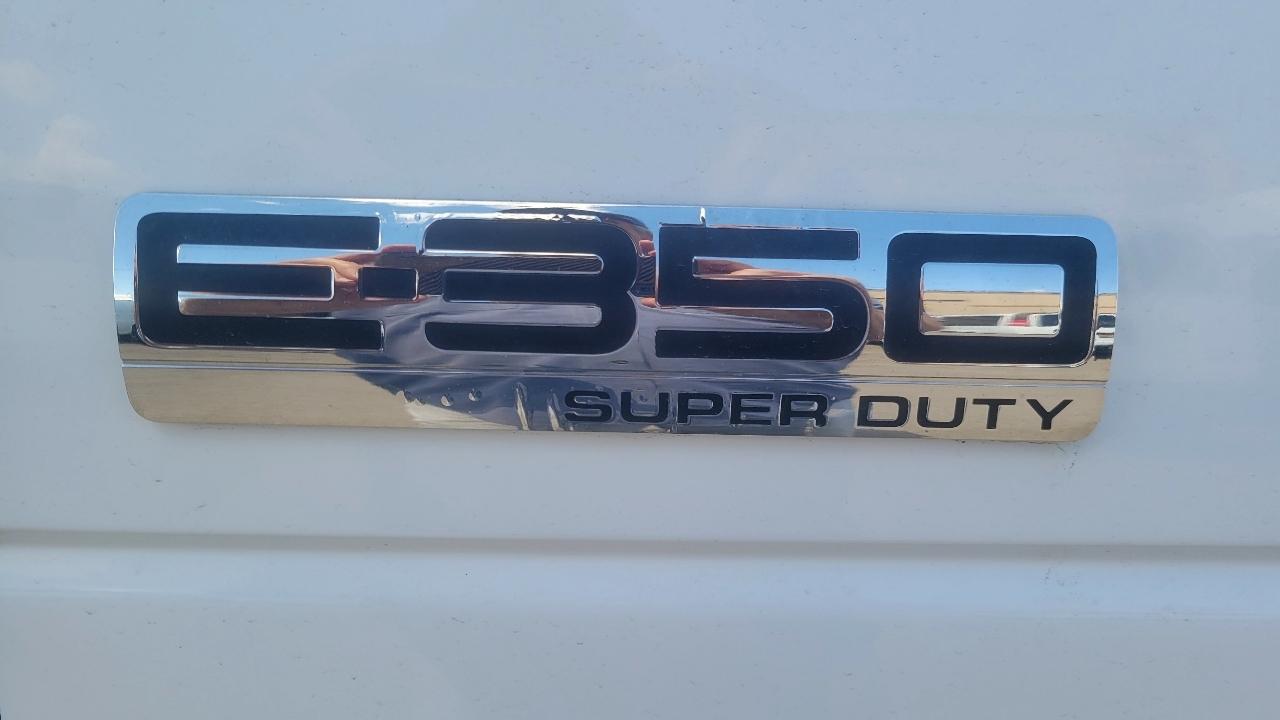 Ford Econoline Commercial Cutaway E-350 Super Duty 138" SRW 2014