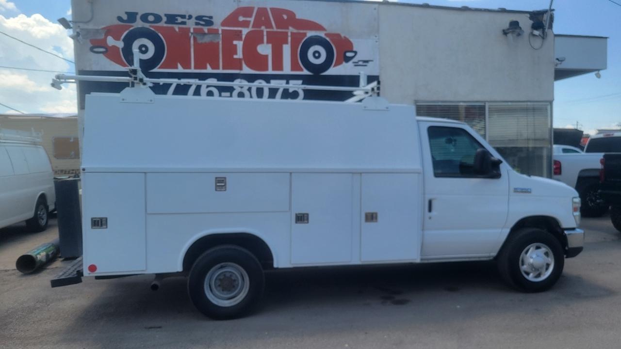 Ford Econoline Commercial Cutaway E-350 Super Duty 138" SRW 2014