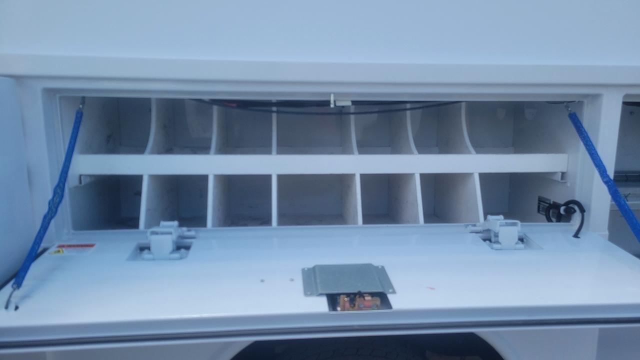 Ford Econoline Commercial Cutaway E-350 Super Duty 138" SRW 2014