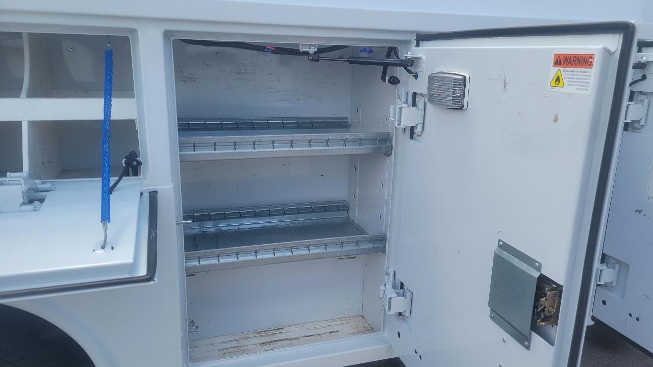 Ford Econoline Commercial Cutaway E-350 Super Duty 138" SRW 2014