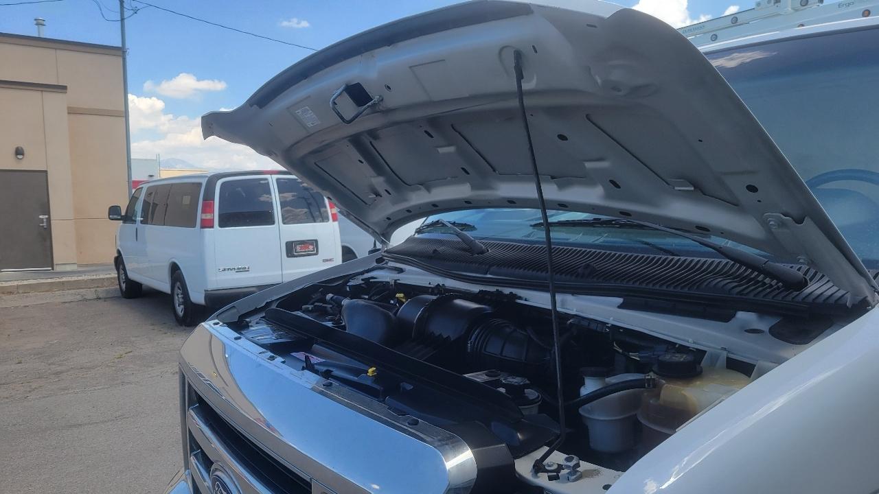 Ford Econoline Commercial Cutaway E-350 Super Duty 138" SRW 2014