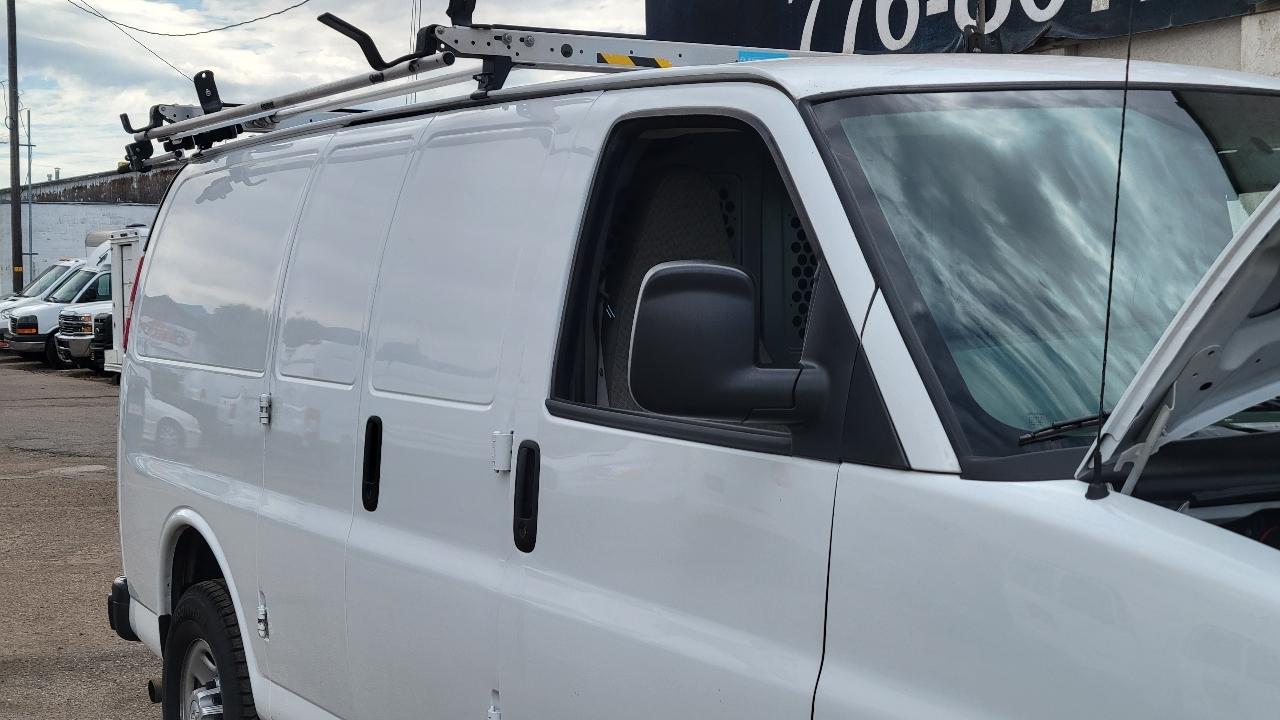 Chevrolet Express Cargo Van RWD 2500 135" 2018
