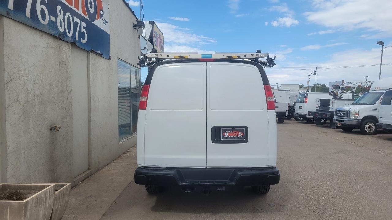 Chevrolet Express Cargo Van RWD 2500 135" 2018