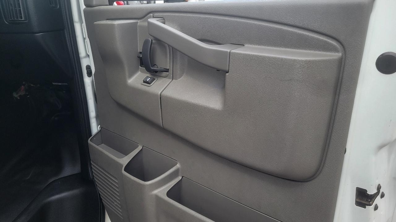 Chevrolet Express Cargo Van RWD 2500 135" 2018