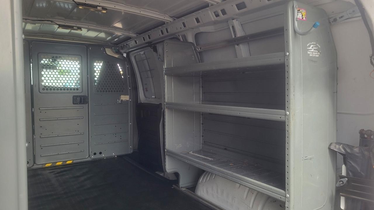 Chevrolet Express Cargo Van RWD 2500 135" 2018