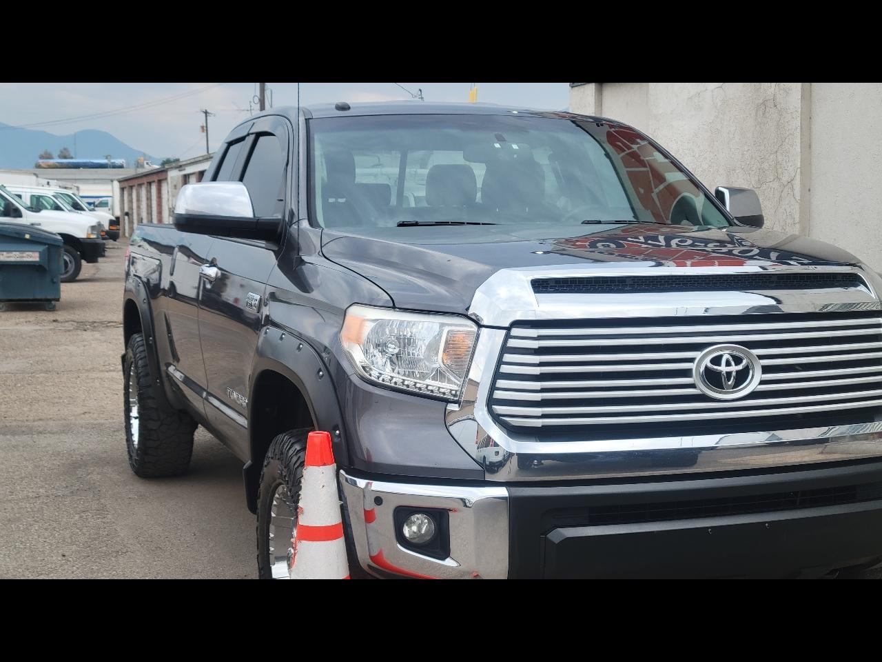 Toyota Tundra 4WD Limited Double Cab 6.5' Bed 5.7L (Natl) 2017