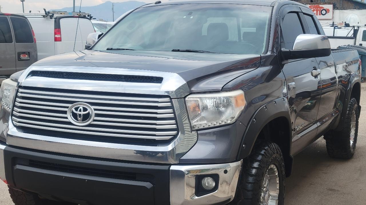 Toyota Tundra 4WD Limited Double Cab 6.5' Bed 5.7L (Natl) 2017