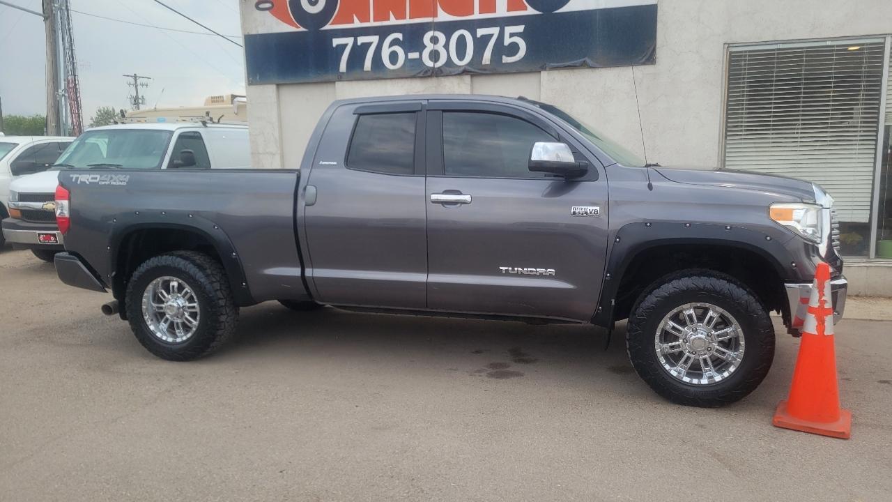 Toyota Tundra 4WD Limited Double Cab 6.5' Bed 5.7L (Natl) 2017
