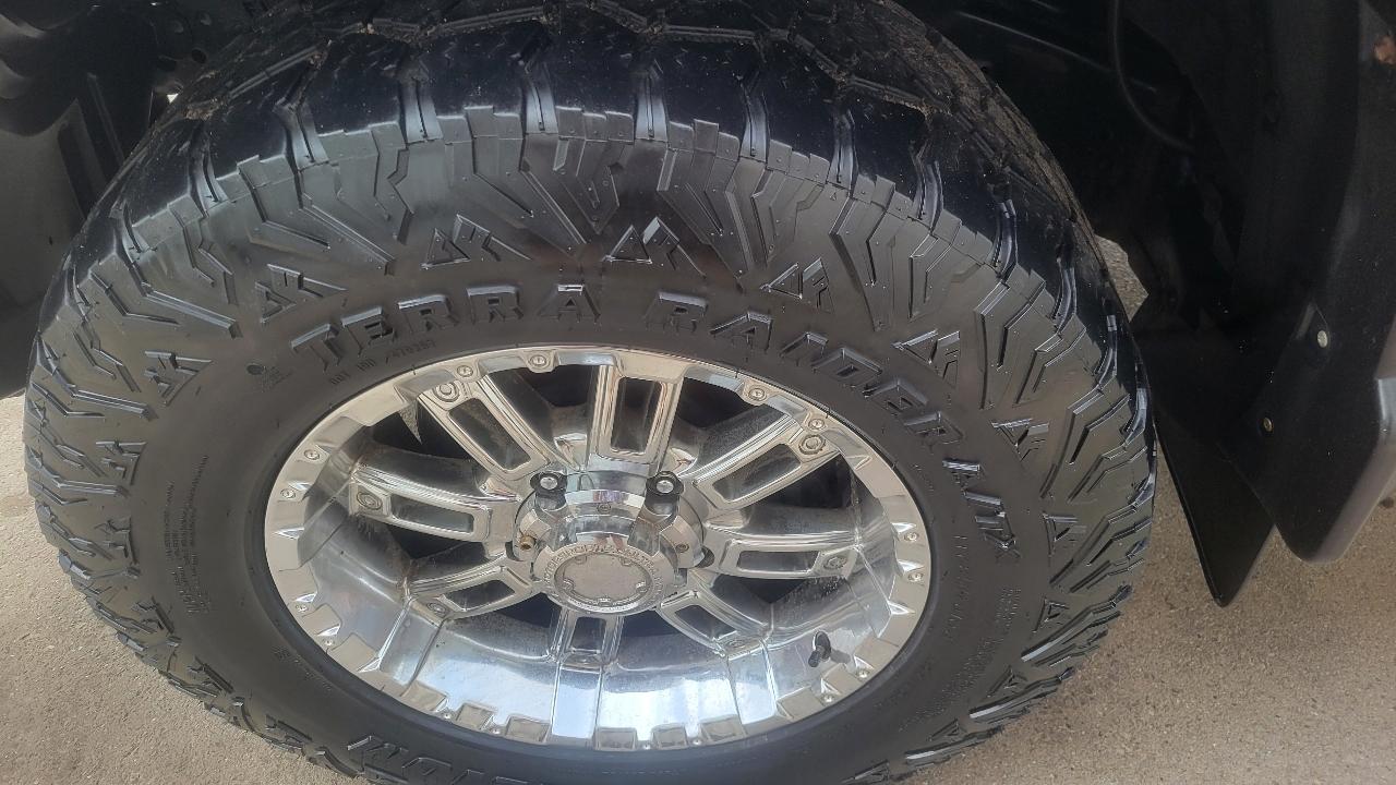 Toyota Tundra 4WD Limited Double Cab 6.5' Bed 5.7L (Natl) 2017