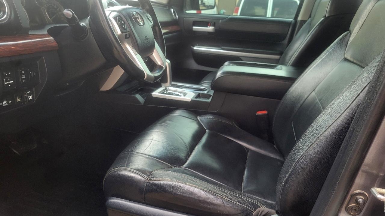 Toyota Tundra 4WD Limited Double Cab 6.5' Bed 5.7L (Natl) 2017