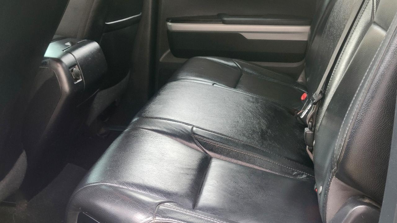 Toyota Tundra 4WD Limited Double Cab 6.5' Bed 5.7L (Natl) 2017