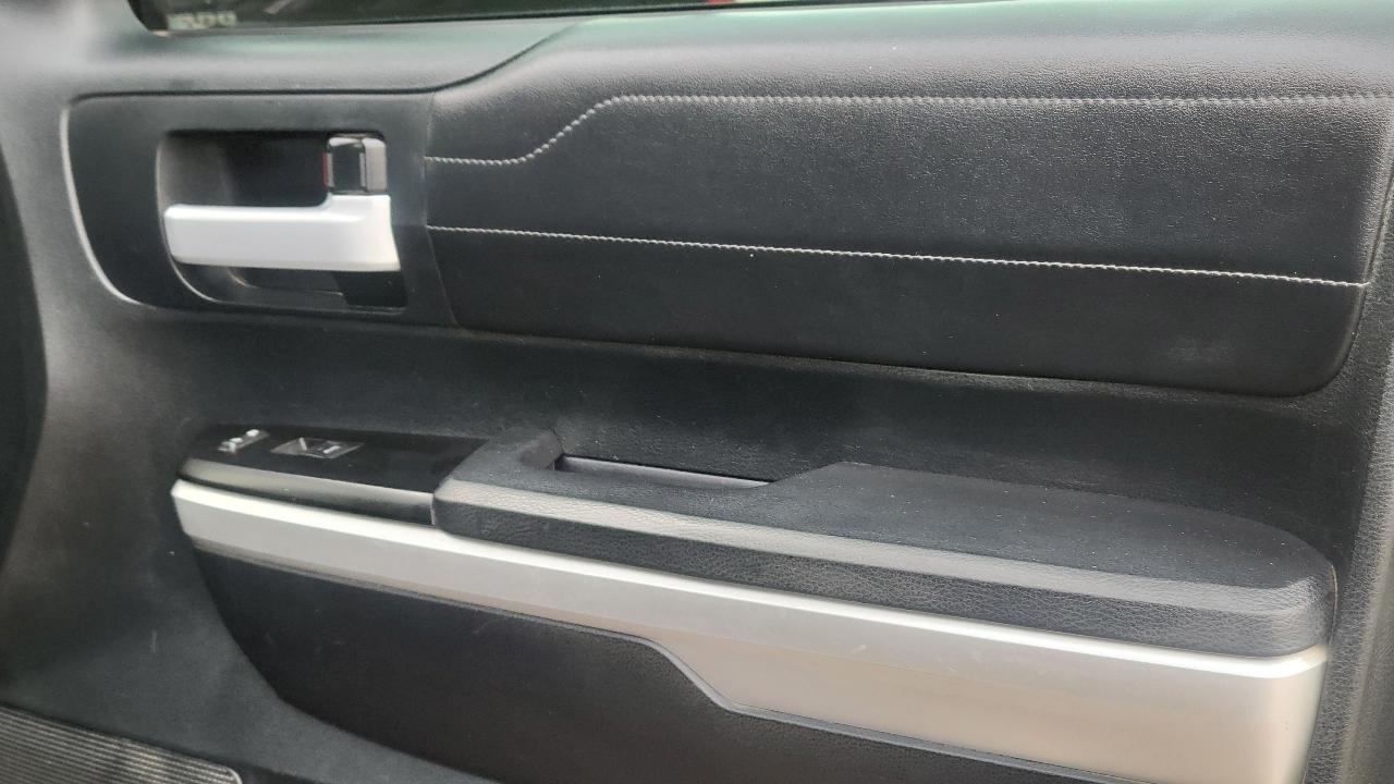 Toyota Tundra 4WD Limited Double Cab 6.5' Bed 5.7L (Natl) 2017