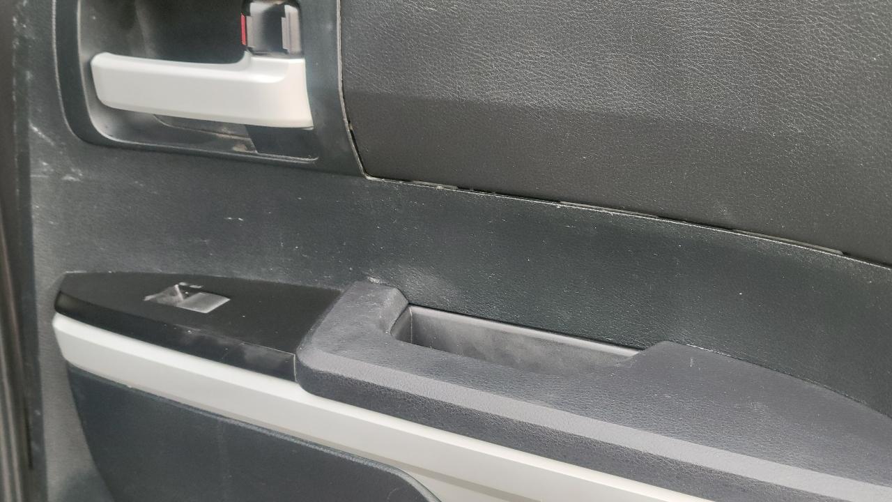Toyota Tundra 4WD Limited Double Cab 6.5' Bed 5.7L (Natl) 2017
