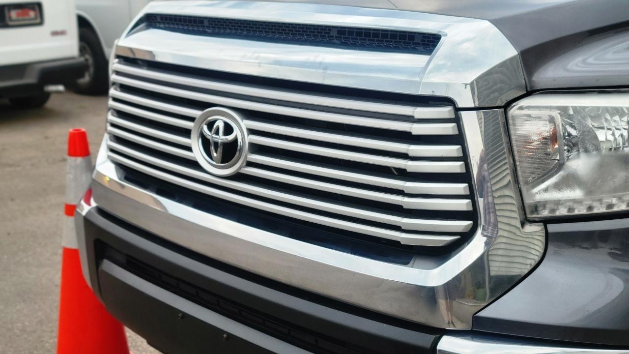 Toyota Tundra 4WD Limited Double Cab 6.5' Bed 5.7L (Natl) 2017