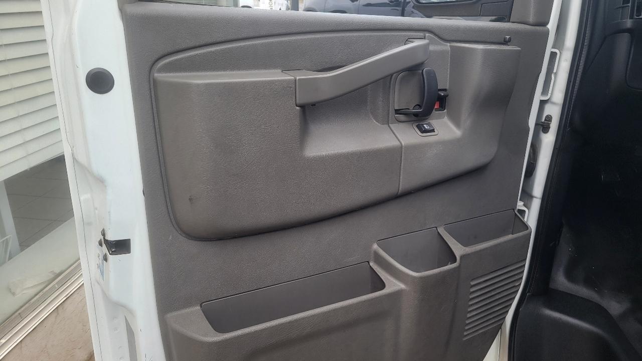 Chevrolet Express Cargo Van RWD 3500 155" 2020