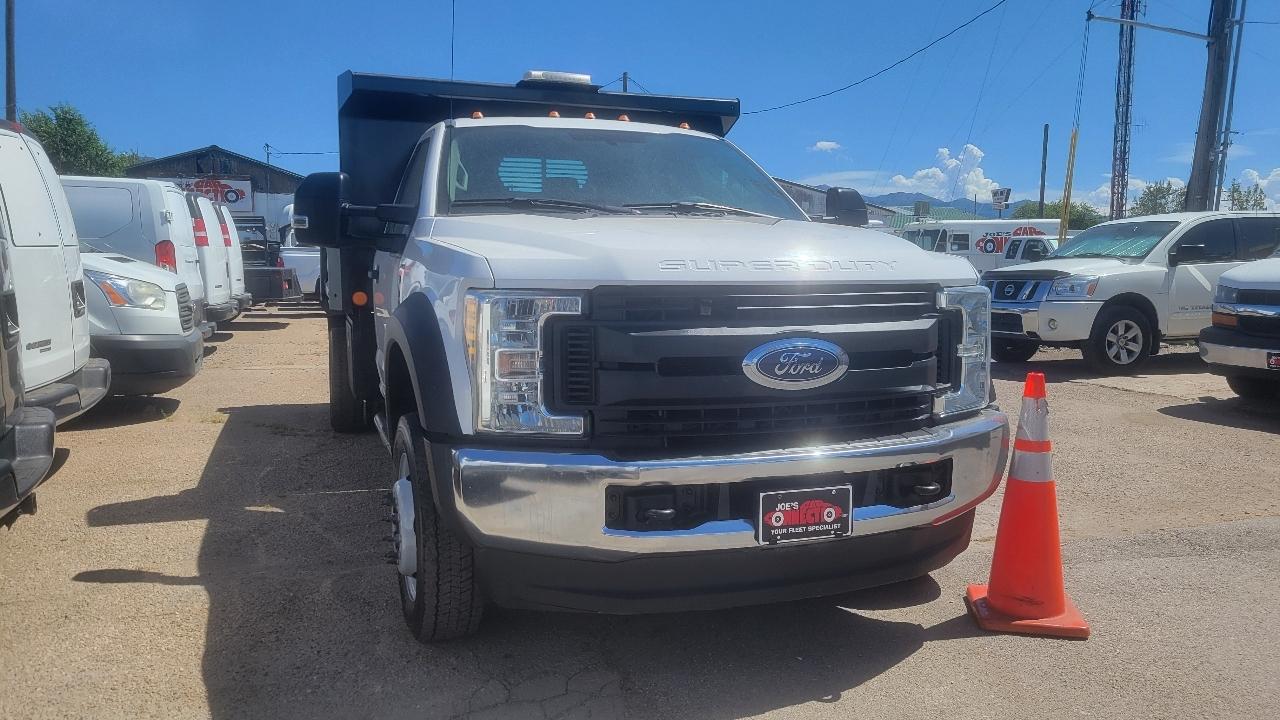 Ford Super Duty F-450 DRW XLT 4WD Reg Cab 169" WB 84" CA 2017
