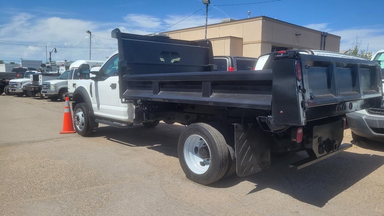 Ford Super Duty F-450 DRW XLT 4WD Reg Cab 169" WB 84" CA 2017