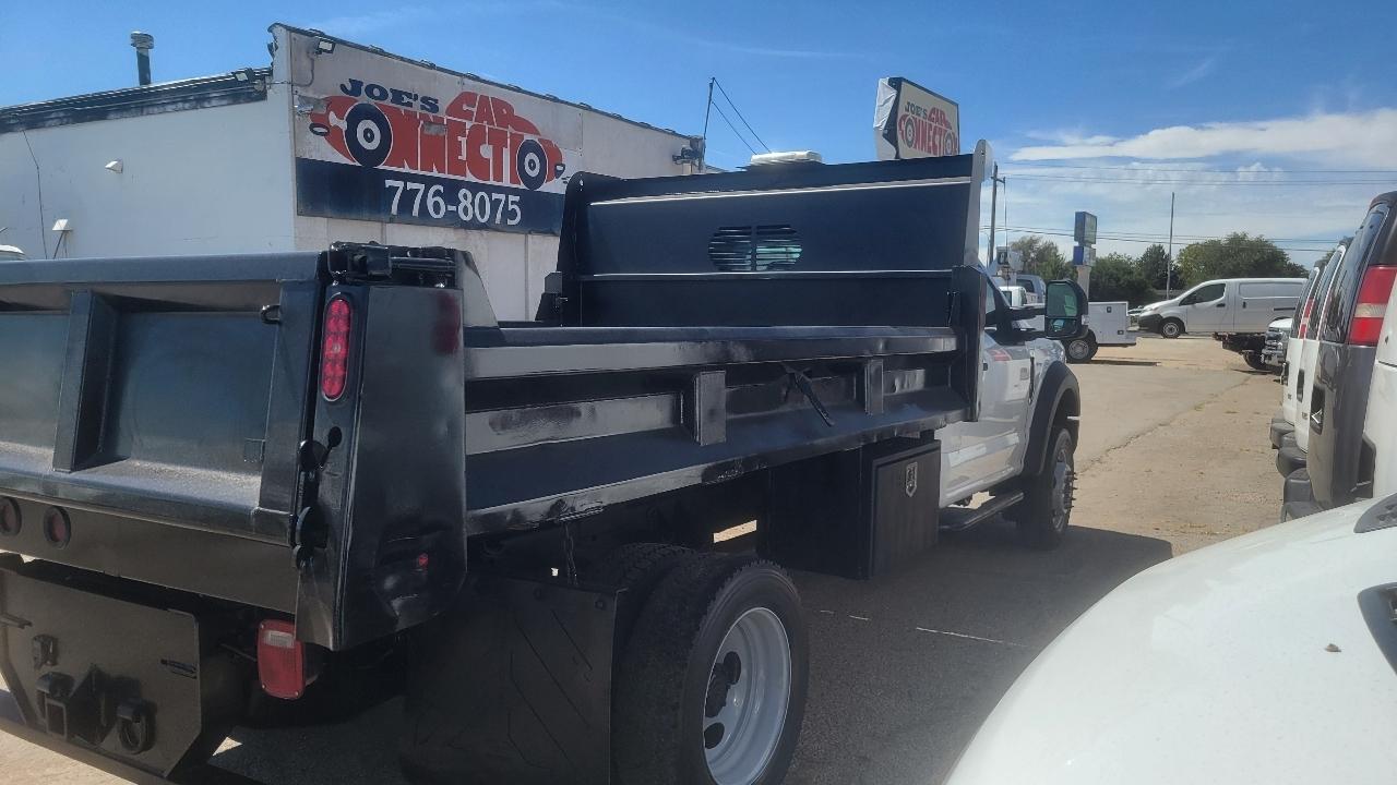 Ford Super Duty F-450 DRW XLT 4WD Reg Cab 169" WB 84" CA 2017