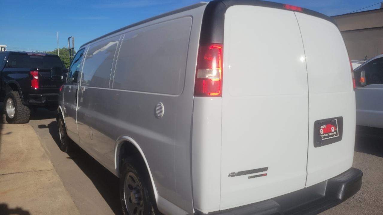Chevrolet Express Cargo Van AWD 1500 135" 2014