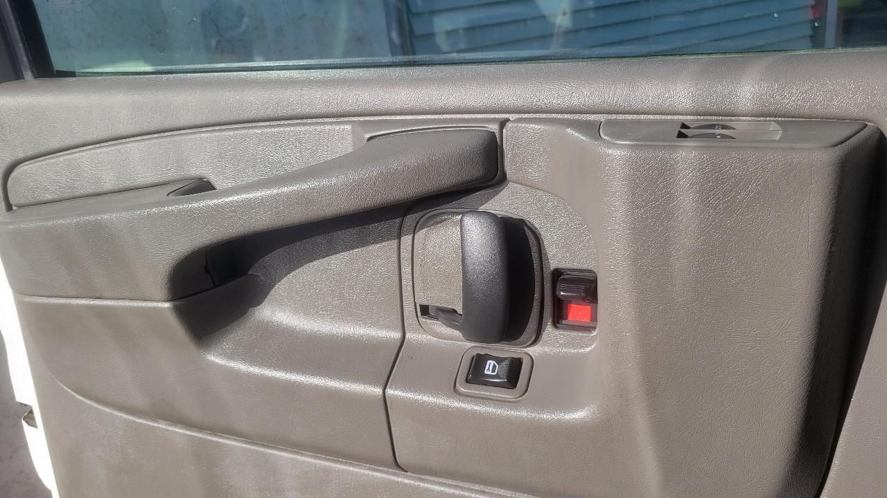 Chevrolet Express Cargo Van AWD 1500 135" 2014