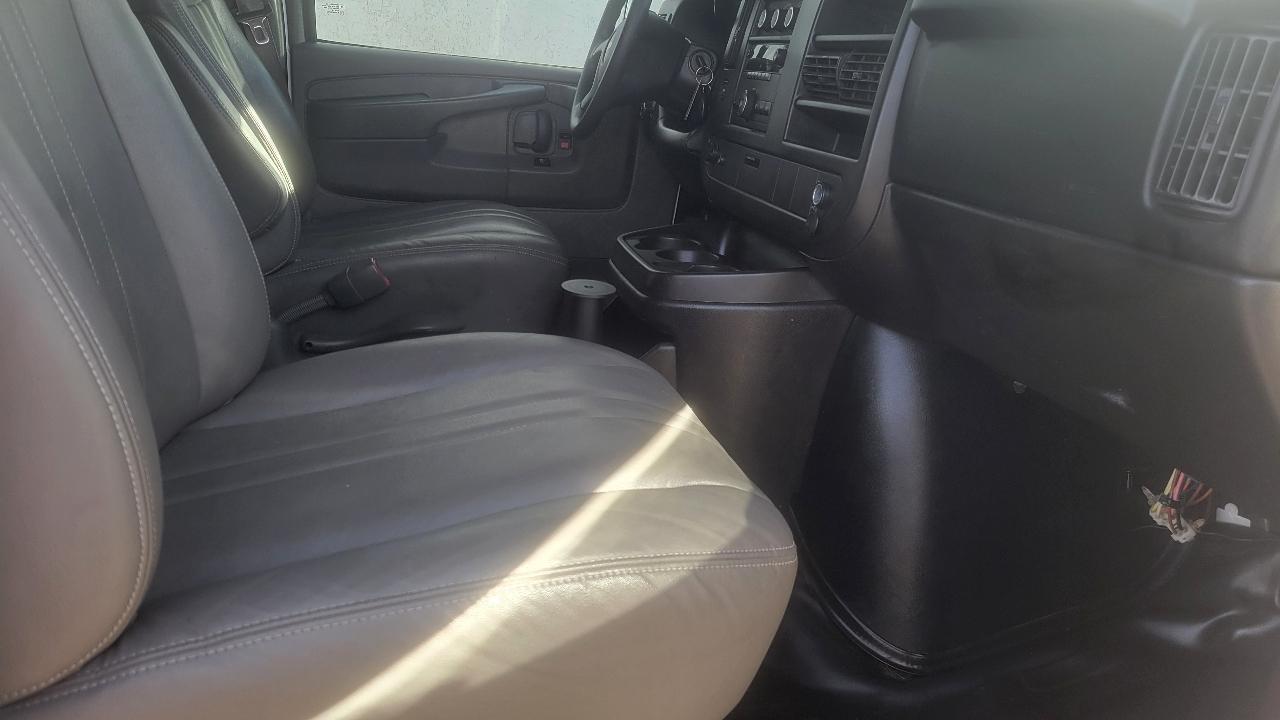 Chevrolet Express Cargo Van AWD 1500 135" 2014