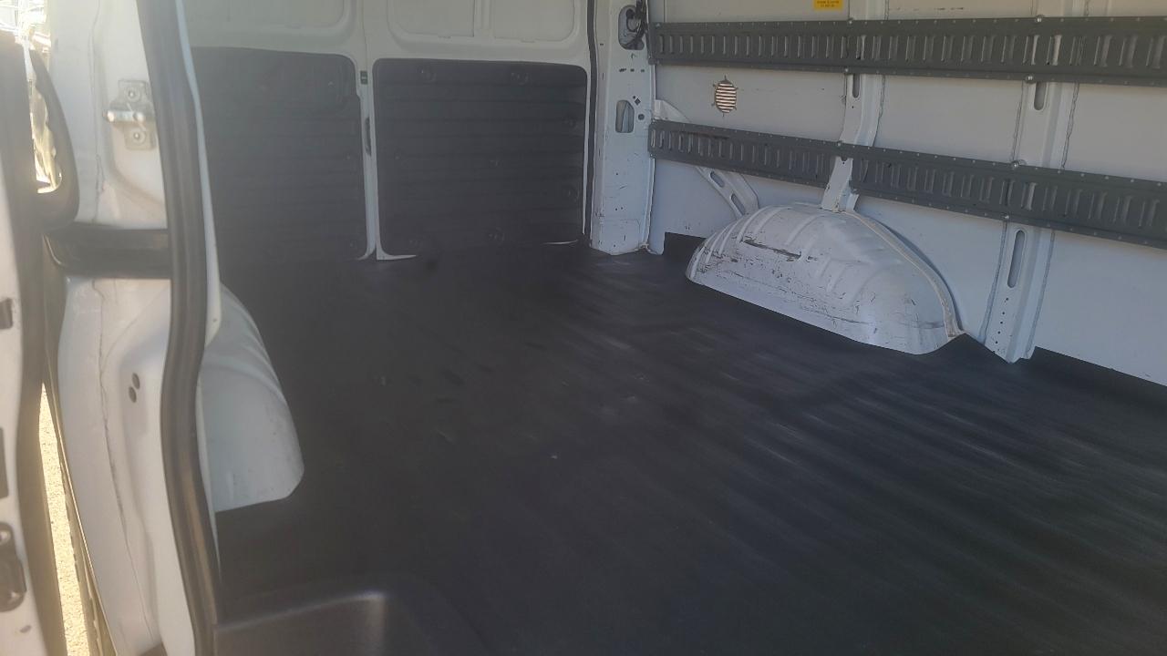 Chevrolet Express Cargo Van AWD 1500 135" 2014