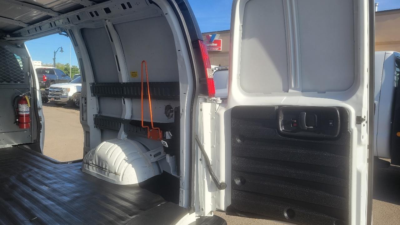 Chevrolet Express Cargo Van AWD 1500 135" 2014