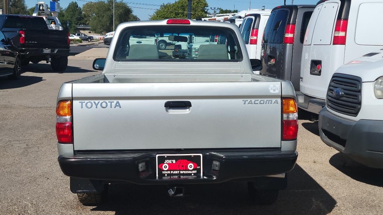 Toyota Tacoma Reg Cab Manual (Natl) 2004