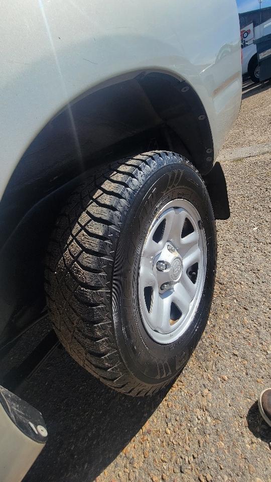 Toyota Tacoma Reg Cab Manual (Natl) 2004