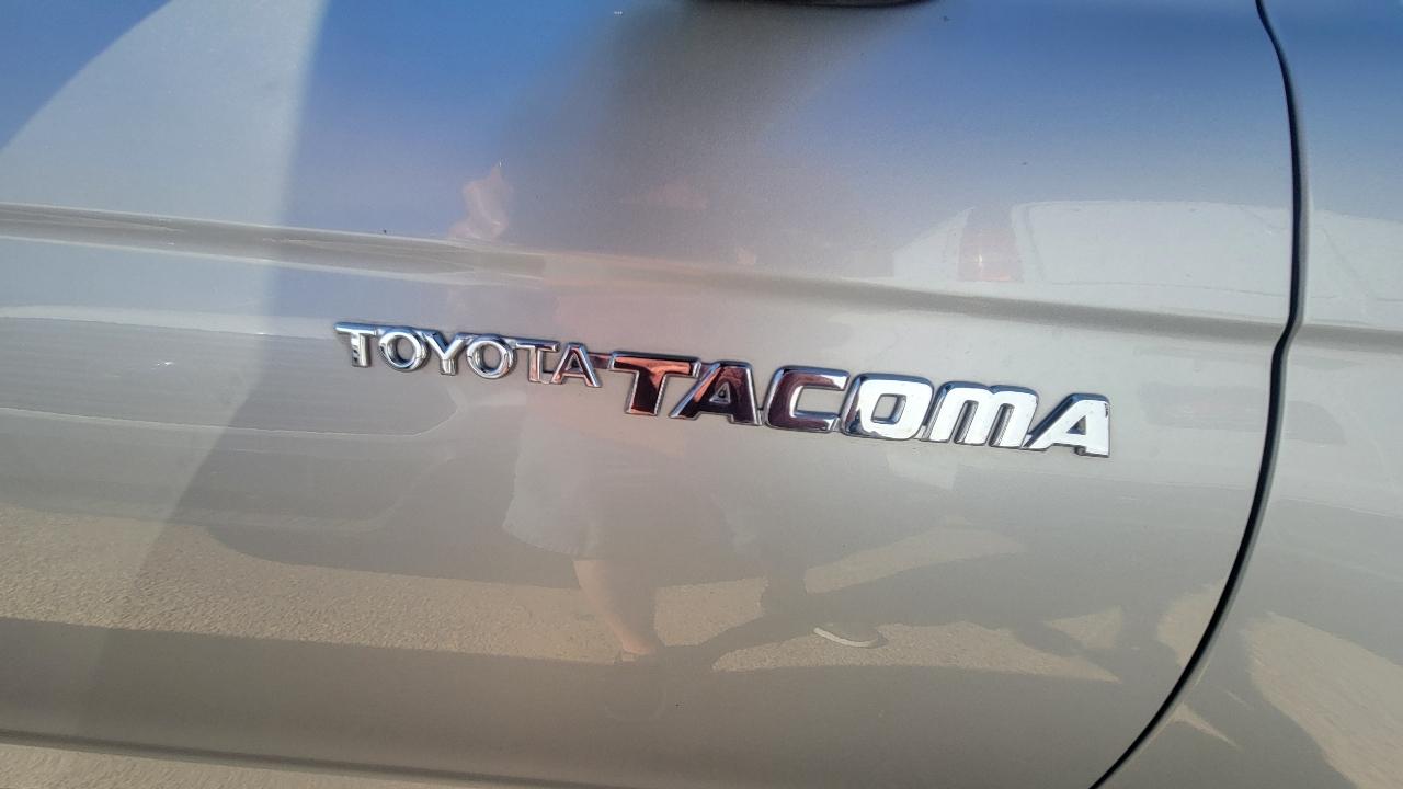 Toyota Tacoma Reg Cab Manual (Natl) 2004