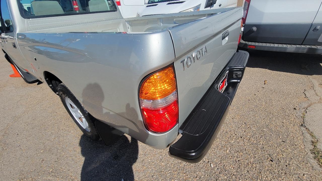 Toyota Tacoma Reg Cab Manual (Natl) 2004