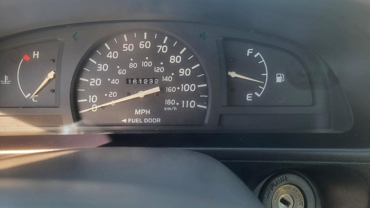 Toyota Tacoma Reg Cab Manual (Natl) 2004