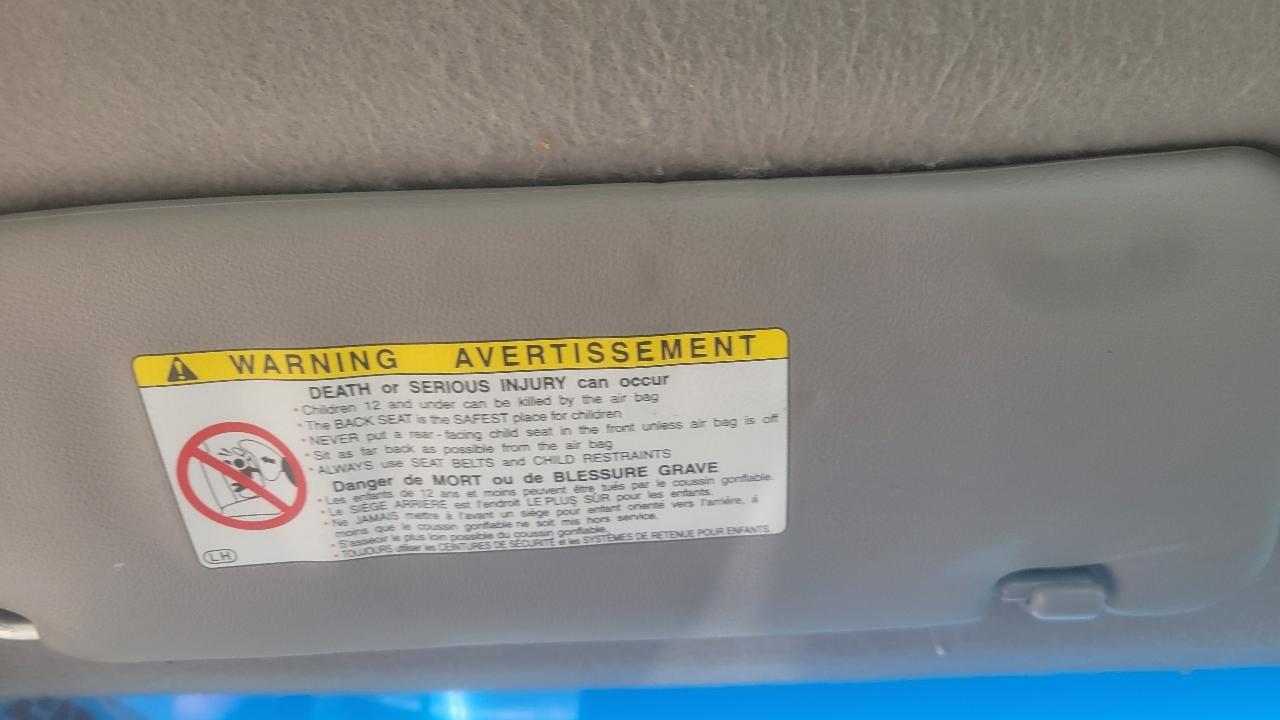 Toyota Tacoma Reg Cab Manual (Natl) 2004