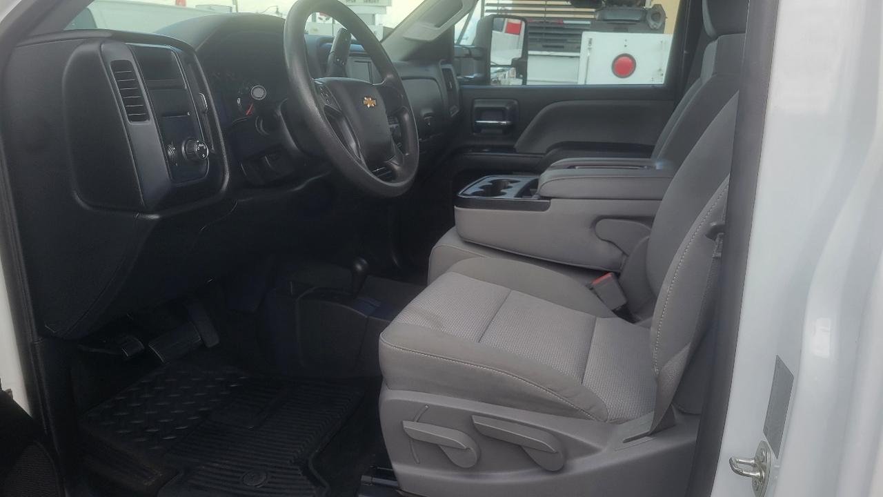 Chevrolet Silverado 3500HD 4WD Reg Cab 162" WB, 83.58" CA WT 2016