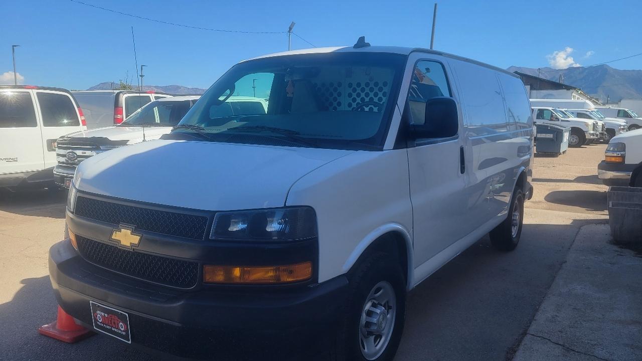 Chevrolet Express Cargo Van RWD 2500 135" 2020