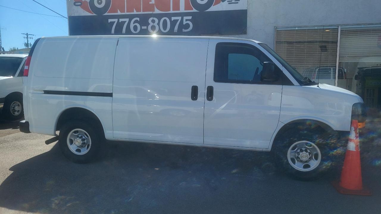 Chevrolet Express Cargo Van RWD 2500 135" 2020