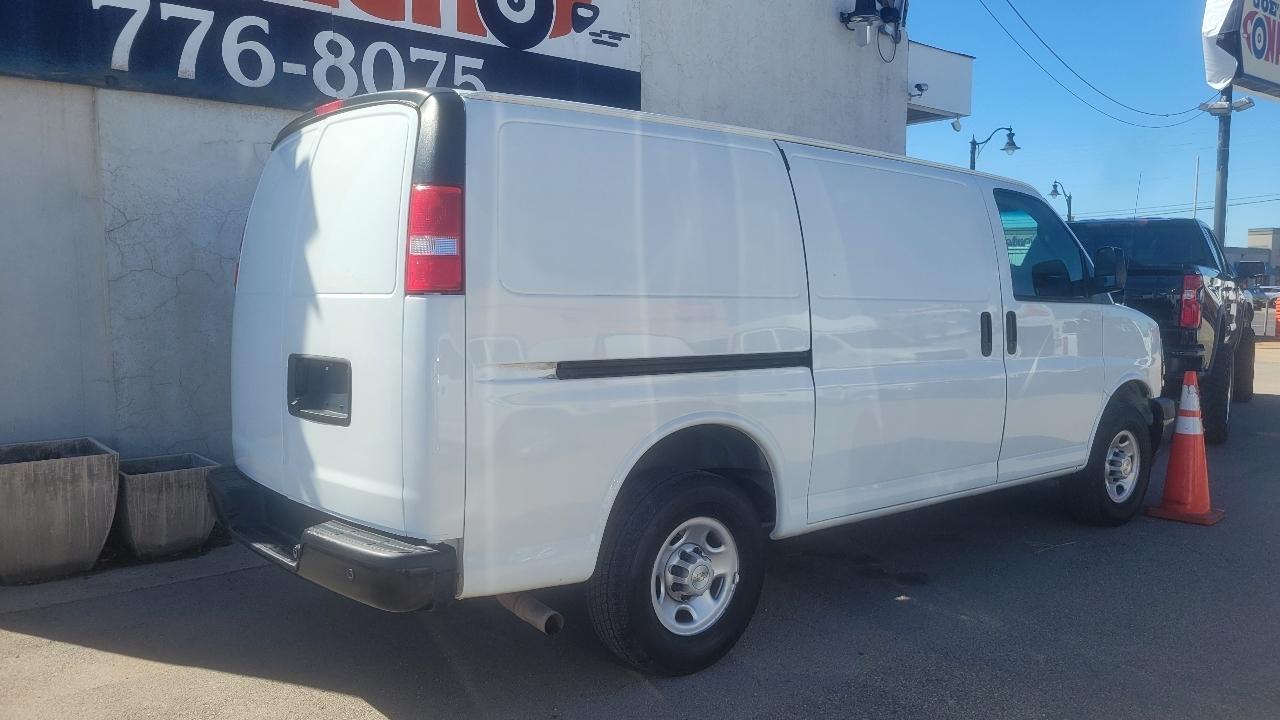 Chevrolet Express Cargo Van RWD 2500 135" 2020