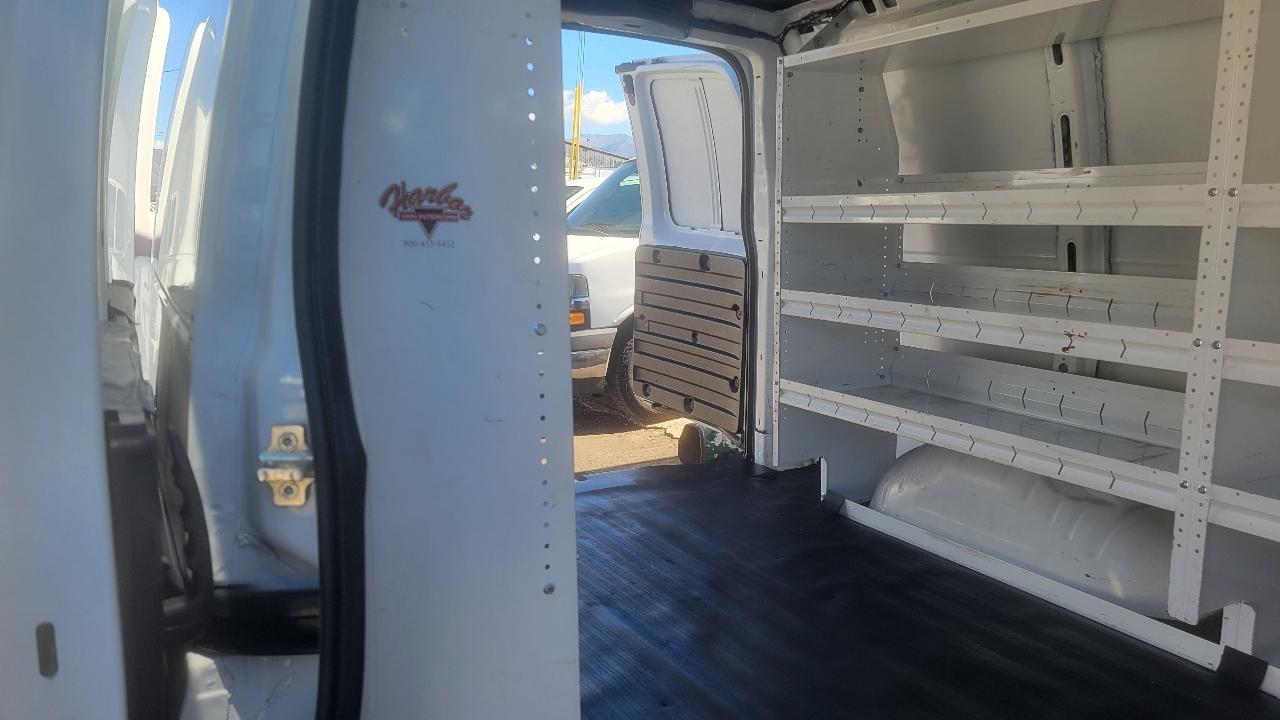 Chevrolet Express Cargo Van RWD 2500 135" 2020