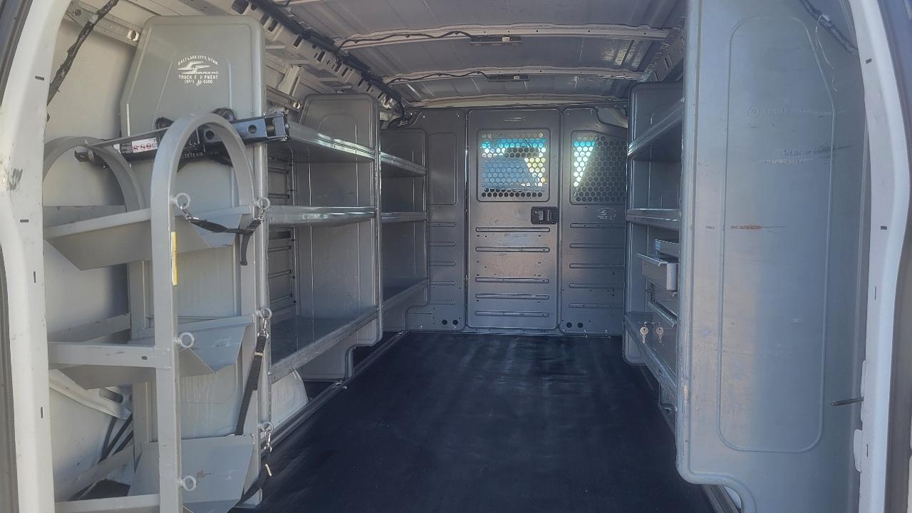 Chevrolet Express Cargo Van RWD 3500 135" 2019