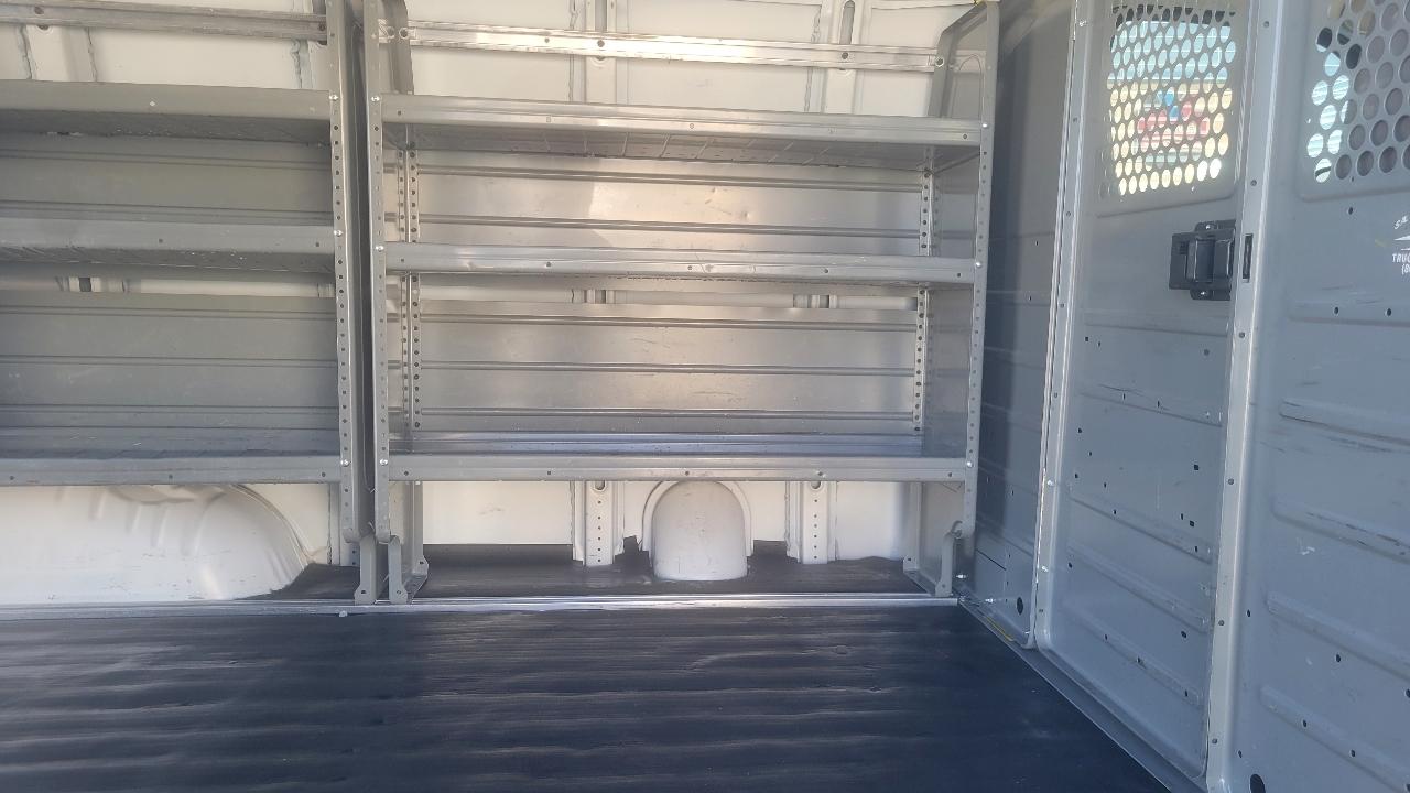 Chevrolet Express Cargo Van RWD 3500 135" 2019