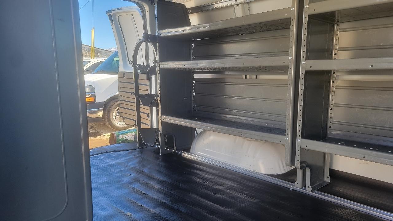 Chevrolet Express Cargo Van RWD 3500 135" 2019