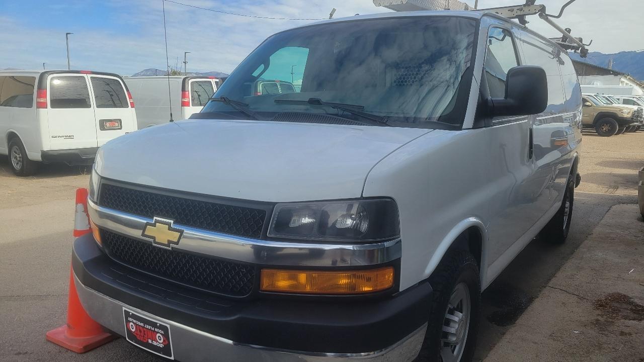 Chevrolet Express Cargo Van RWD 2500 135" 2018