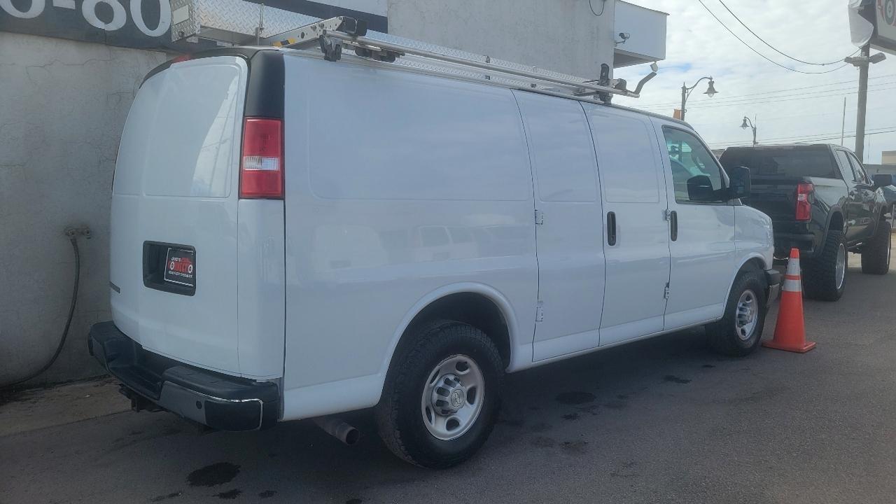 Chevrolet Express Cargo Van RWD 2500 135" 2018