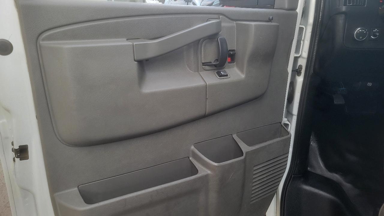 Chevrolet Express Cargo Van RWD 2500 135" 2018