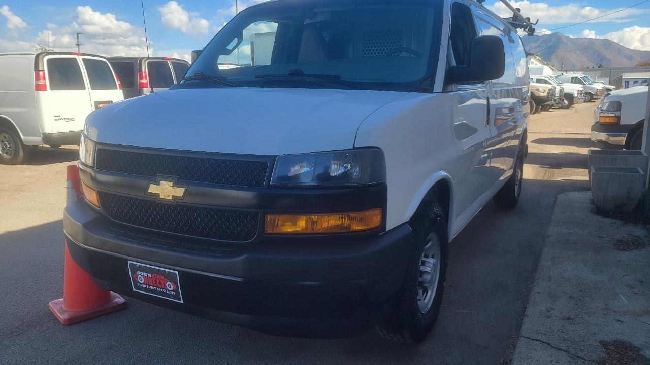 Chevrolet Express Cargo Van RWD 2500 135" 2020