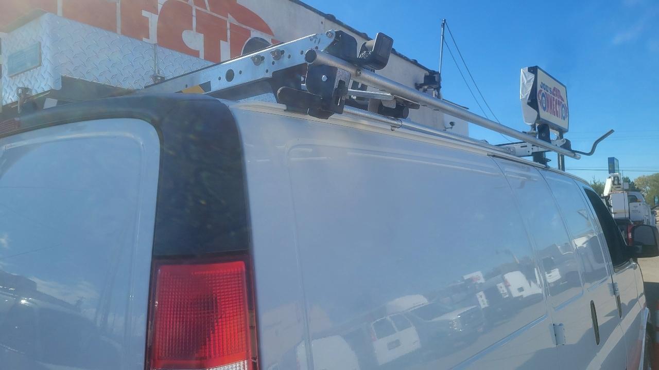 Chevrolet Express Cargo Van RWD 2500 135" 2020