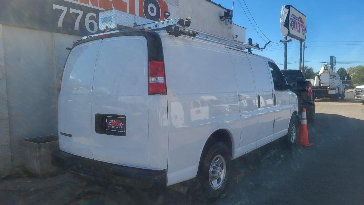Chevrolet Express Cargo Van RWD 2500 135" 2020
